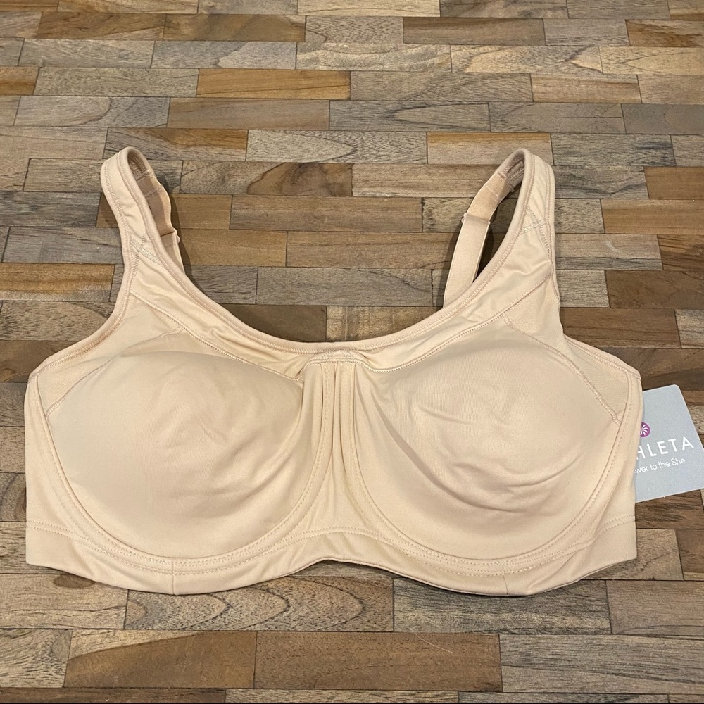 NWT Athleta Glory sports bra